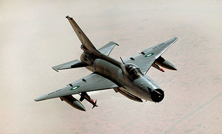 El caza de entrenamiento F-7PG Muere un piloto paquistaní tras estrellarse su avión en Jamrud